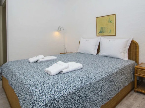 Lorenia Sea Side Villa, Elani