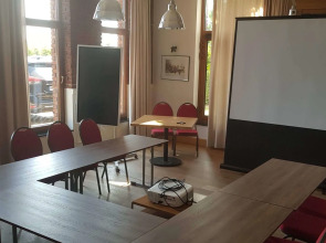 Mercure Wiazowna Brant