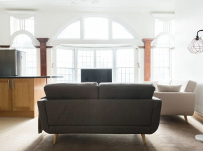 Spacious 3 bed apartment in Bristol City Centre
