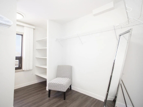 Luxurious 1bdrm Apartment With Parking and Wi-fi