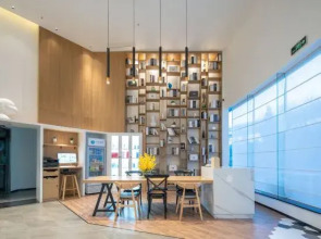 Ginza Jingsu Hotel (Jinan North Daming Lake store)