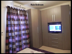 Sea View 2 Bed Apartment Close to Beach