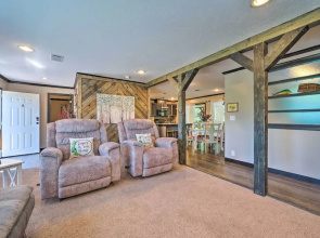 Pet-friendly Home w/ Deck in Broken Bow!