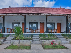 Mamaras Guest House