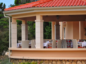 Lastura Aparthotel & Mobile Homes