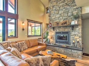 Soak, Night Ski & Explore! Cle Elum Mtn-view Cabin