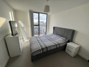Impressive 1 Bed Apartment - Chavasse Apartments