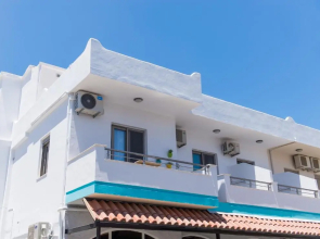 Breeze Vacation Apartments