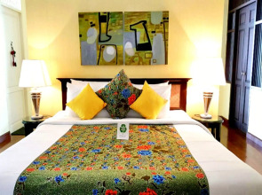 Baan Bayan Beachfront Hotel