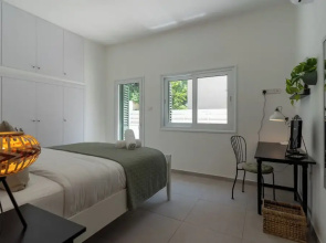 Arty Haven Spacious 3BR House in Larnaca