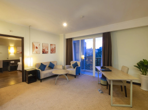 Vien Dong Hotel