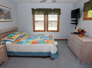 Corolla Escape Home 1037 - 4 Br Home