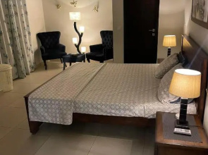 Near AirPort/Motorway/Daewoo - Large 3BHK Apt