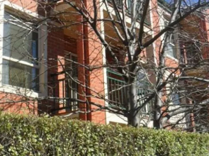 Australian Home Away Box Hill @ 32