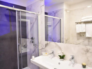 Pompei Inn Ruins Luxury Suites