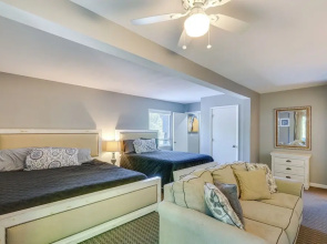 Private Dock & Resort Access: Margaritaville Cabin