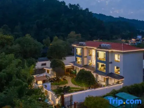 Floral Hotel·Jingdezhen Jinglu Homestay (Sanbao International Pottery Village Branch)