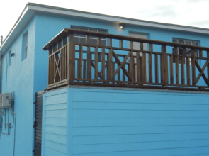 BIMINI LOFTS Across from Big Game club - 1 of 2 furnished apartments