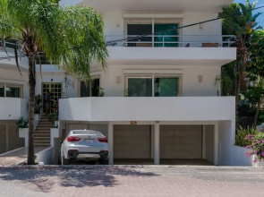Capri by Playa District