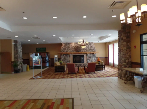 DoubleTree by Hilton Owatonna