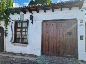 Cozy Colonial Style Azotea Apartments
