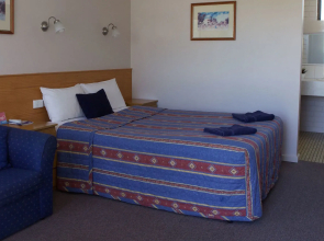 Paddle Wheel Motel
