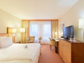 Отель The Q - Quadro City Hotel