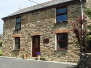 Callestock Courtyard