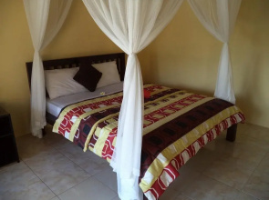 Bali Relax's Homestay and Cafe