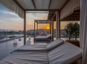 Sunshine Apartments