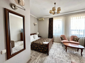 Отель Золотой Берег