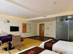 Thank Inn Hotel Guizhou Guiyang Nanming District Huaguoyuan Yan'an Nan Road