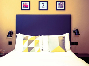 Room2 London Hammersmith Townhouse