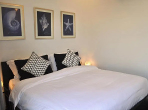 New Luxury Suite - Amazing Views & Lovely Garden