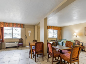 Econo Lodge Downtown