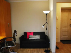 Диван и Чемодан на ул. Дуси Ковальчук, 260