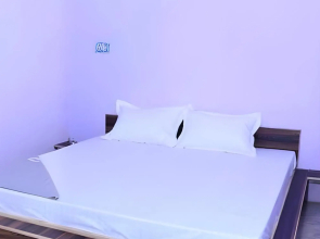 Oyo 700687 Hotel Red Velvet