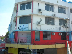 J & J Hotel