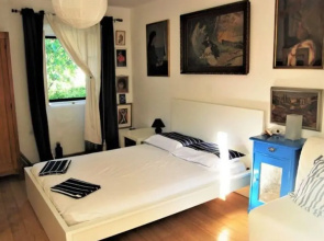 Charming Holiday House Antique, Sleeps 7