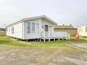 Cosy Home in Hastings With Balcony