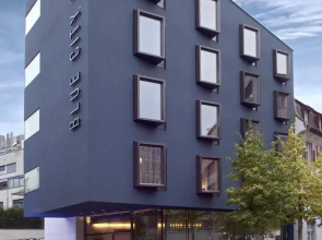 Blue City Hotel