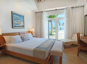 Ocean Front Villa Deluxe 4 Bedroom