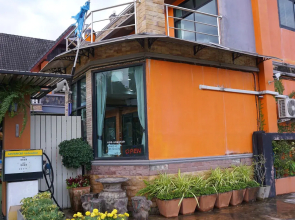 Phuruaboutique Hotel & Saunas