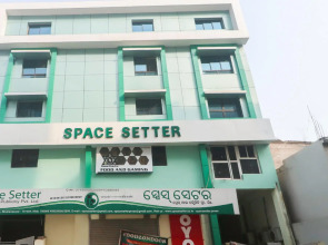 OYO 66350 Hotel Space Setter