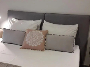 Hellona house ,sunny and cozy apartment's