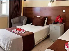 La Hotel Kyrena