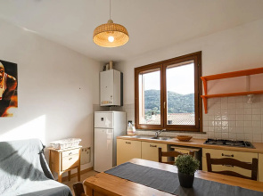 Two-room apartment 400 meters from the beach of Bagnaia-BILOCALE SALVIA
