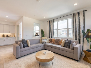 Lago Luxe by Avantstay Lakefront Private Pool Great for Festival Season