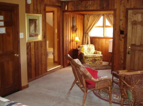 Cedar House Inn & Yurts