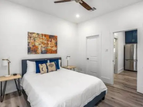 Clutch City Super-Luxe at East Downtown